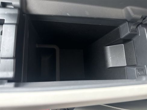 Used 2023 Nissan Rogue SL w/ SL Premium Package image 39