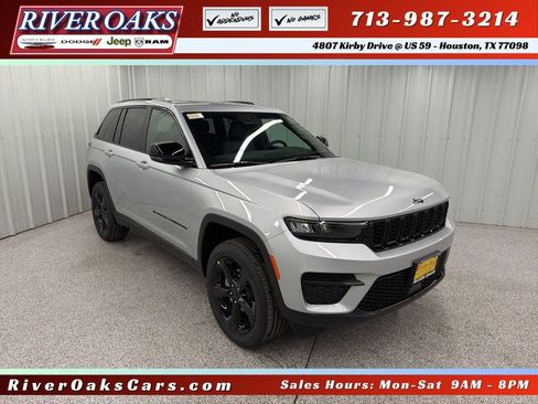 New 2025 Jeep Grand Cherokee Altitude image 1