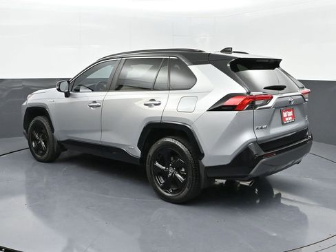 Certified 2021 Toyota RAV4 XSE w/ Carpet Mat Package (TMS) image 27