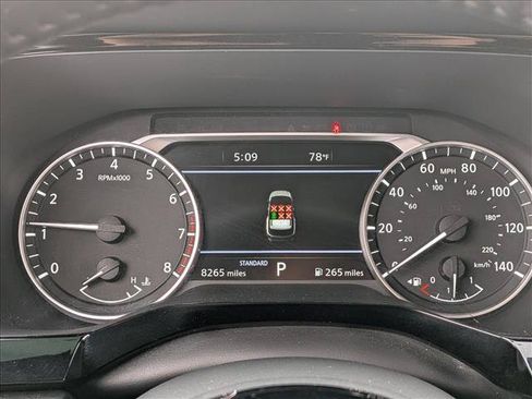 Used 2022 Nissan Pathfinder SL FWD image 15