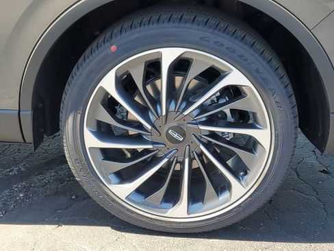 New 2026 Lincoln Aviator Reserve w/ Illumination Package AWD/4WD image 8