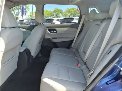 Used 2022 Nissan Rogue SL image 15