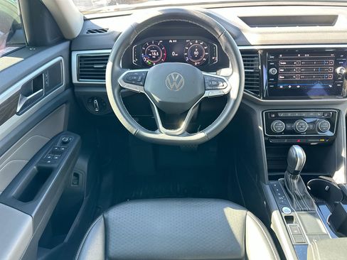 Used 2022 Volkswagen Atlas SE image 13