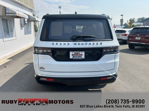 Used 2024 Jeep Grand Wagoneer Series II Obsidian w/ Quick Order Packagew 28T AWD/4WD image 24
