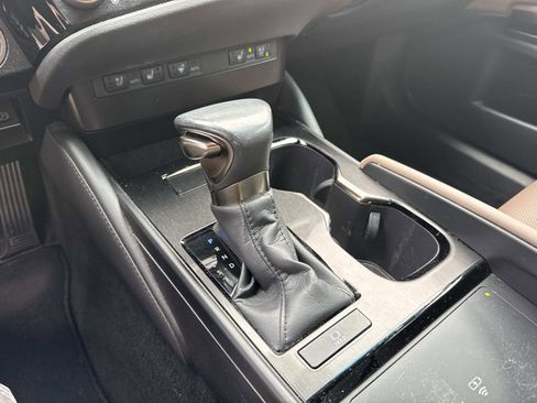 Certified 2023 Lexus ES 350 w/ Premium Package image 25