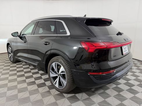 Used 2024 Audi Q8 e-tron Premium Plus w/ Premium Plus Package AWD/4WD image 3