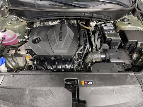 Certified 2025 Hyundai Tucson SEL AWD/4WD image 9