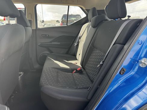 Used 2021 Nissan Kicks S image 28