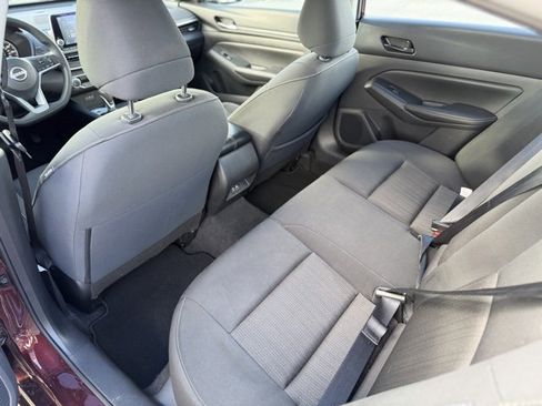 Used 2025 Nissan Altima 2.5 SV image 18