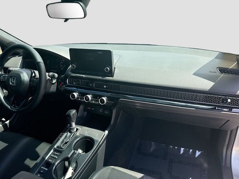 Used 2023 Honda Civic Sport image 31