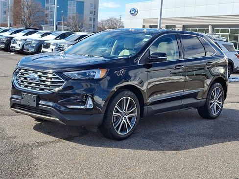 Used 2022 Ford Edge Titanium w/ Cargo Accessory Package image 5