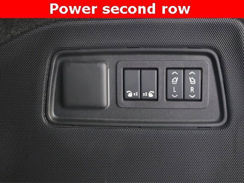 Used 2025 Cadillac Escalade ESV Sport image 34