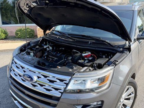 Used 2019 Ford Explorer Limited w/ Class III Trailer Tow Package FWD image 23