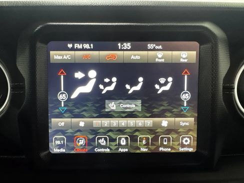 Used 2023 Jeep Wrangler Unlimited Sahara w/ Dual Top Group AWD/4WD image 34