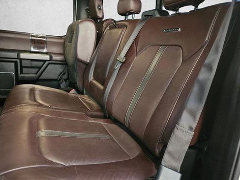 Used 2017 Ford F150 Platinum w/ Equipment Group 701A Luxury image 17