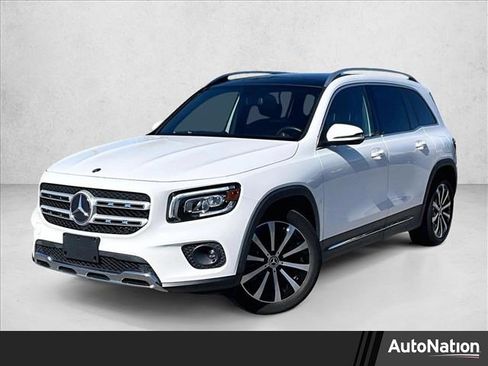 Used 2023 Mercedes-Benz GLB 250 image 1