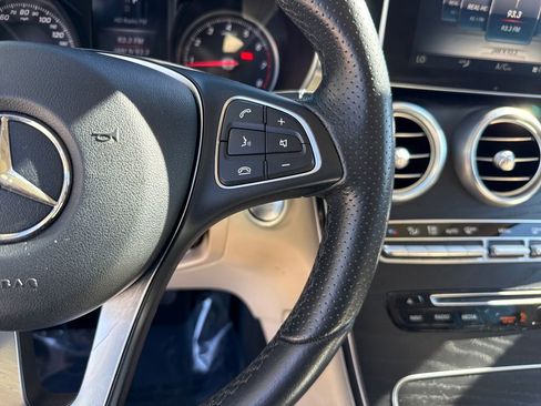 Used 2018 Mercedes-Benz GLC 300 4MATIC image 15