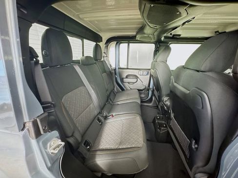 New 2026 Jeep Gladiator Mojave w/ Safety Group image 28