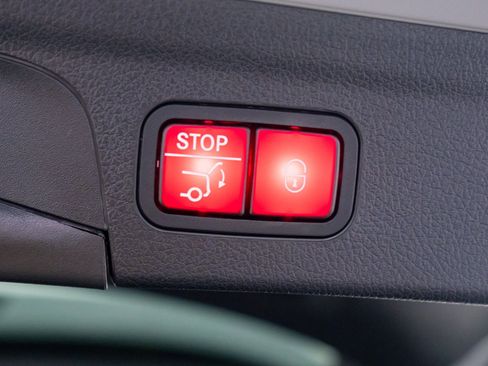 Certified 2024 Mercedes-Benz GLE 350 GLE 350 w/ Driver Assistance Package image 36