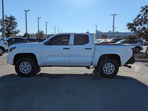 Used 2024 Toyota Tacoma SR image 7