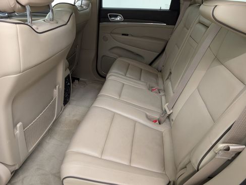 Used 2015 Jeep Grand Cherokee Overland image 15