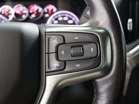 Used 2020 Chevrolet Silverado 1500 LT w/ All-Star Edition image 35