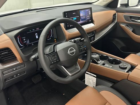 New 2026 Nissan Rogue Platinum AWD/4WD image 19
