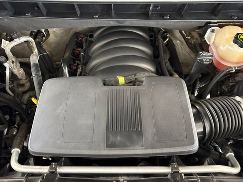 Used 2021 Chevrolet Silverado 1500 LT Trail Boss w/ Bed Protection Package AWD/4WD image 27