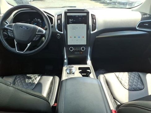 Used 2024 Ford Edge Titanium AWD/4WD image 10