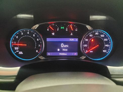 Used 2020 Chevrolet Traverse LT image 23