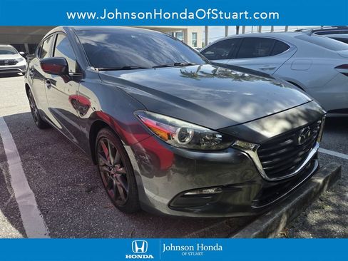 Used 2018 MAZDA MAZDA3 Touring FWD image 1