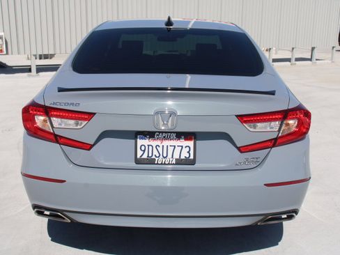 Used 2022 Honda Accord Sport image 4