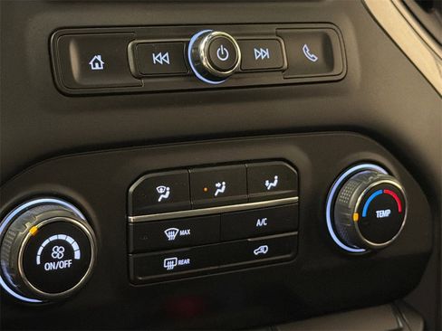 Used 2022 Chevrolet Silverado 1500 Custom image 25