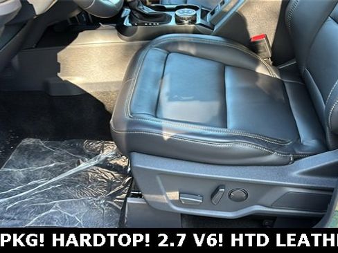 New 2025 Ford Bronco Badlands image 21