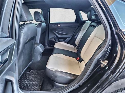 Used 2019 Volkswagen Jetta R-Line FWD image 16