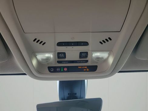 Used 2023 GMC Acadia Denali w/ Denali Technology Package image 44