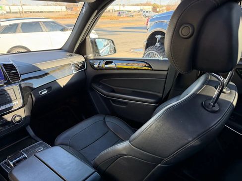 Used 2017 Mercedes-Benz GLS 550 4MATIC w/ Driver Assistance Package image 20