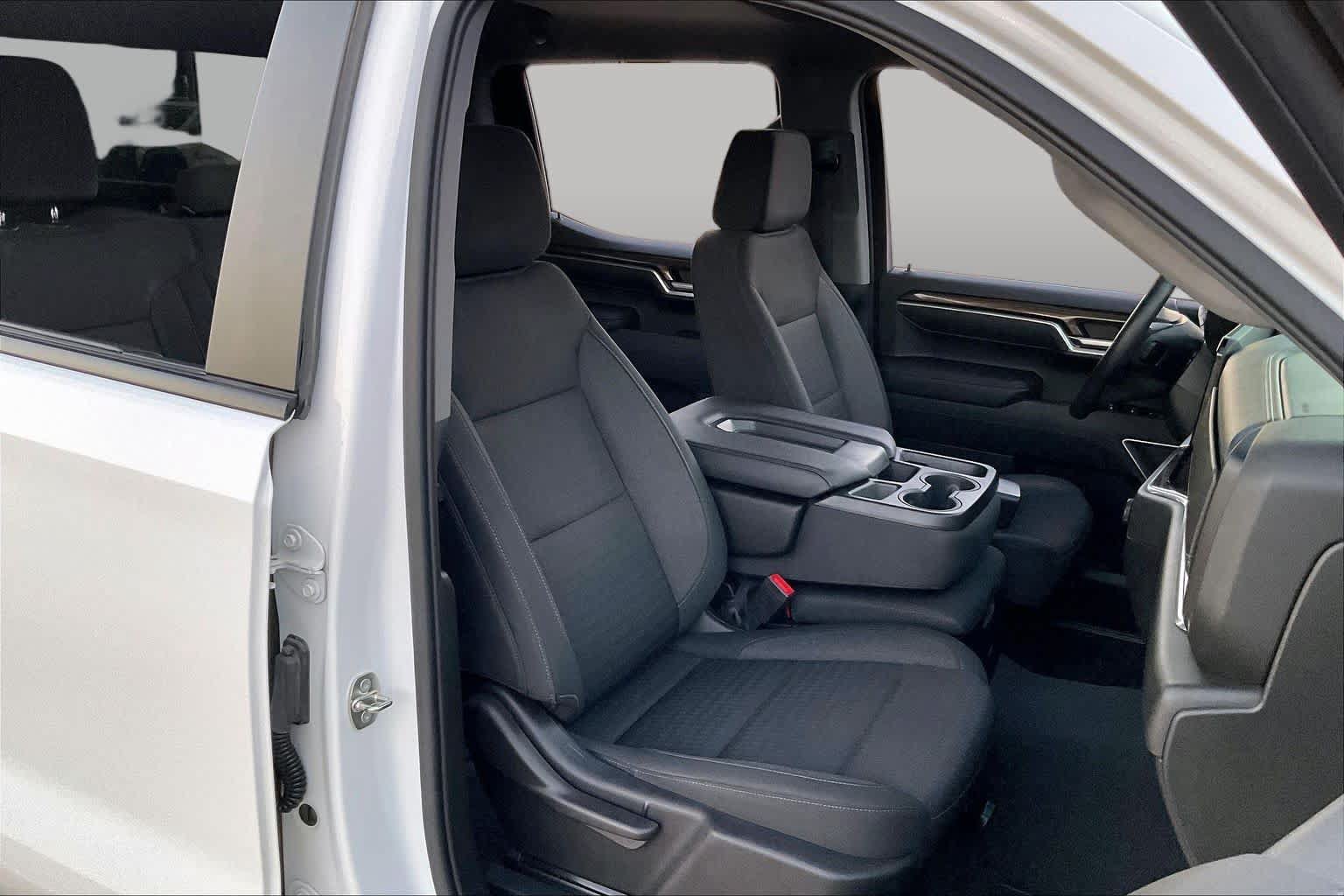 Used 2022 Chevrolet Silverado 1500 RST AWD/4WD image 10