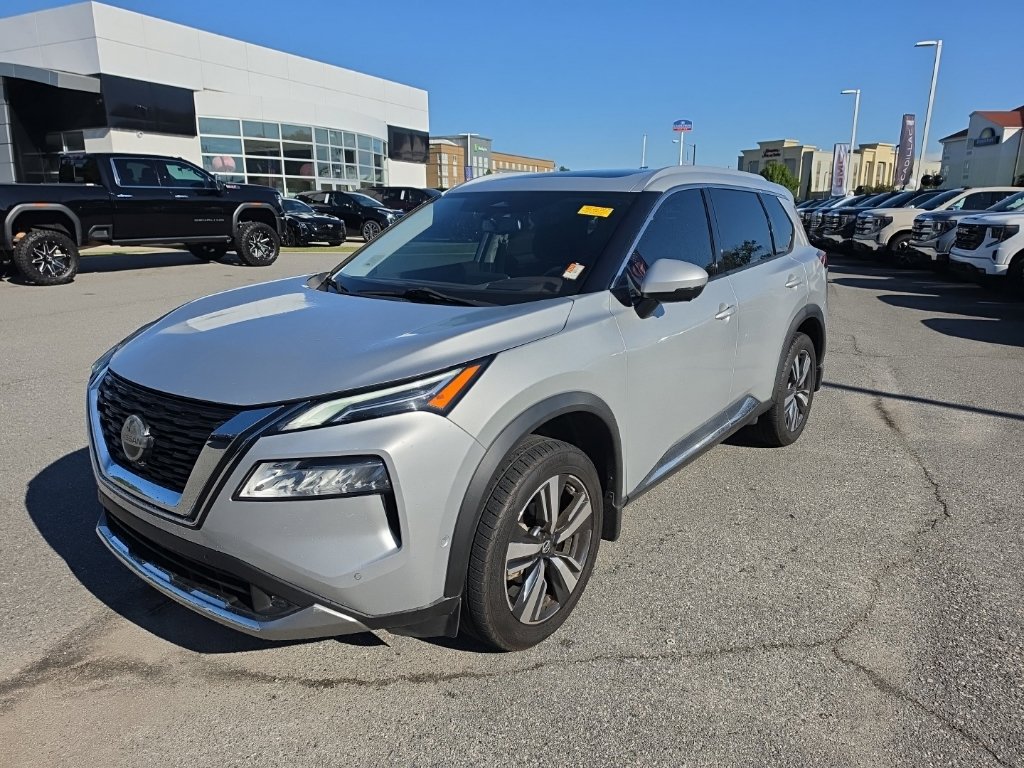Used 2021 Nissan Rogue Platinum FWD image 3