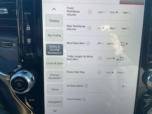 Used 2022 RAM 2500 Laramie image 25