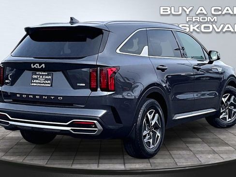 Used 2022 Kia Sorento S image 13