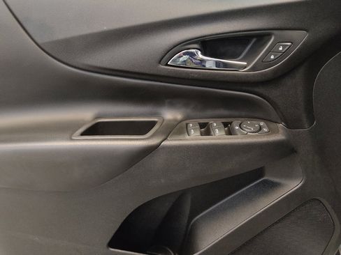 Used 2020 Chevrolet Equinox LT w/ LPO, Floor Liner Package FWD image 27