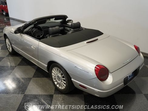 Used 2004 Ford Thunderbird image 16