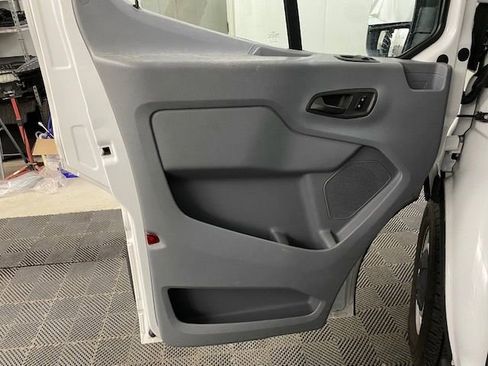 Used 2015 Ford Transit 250 148 High Roof image 7