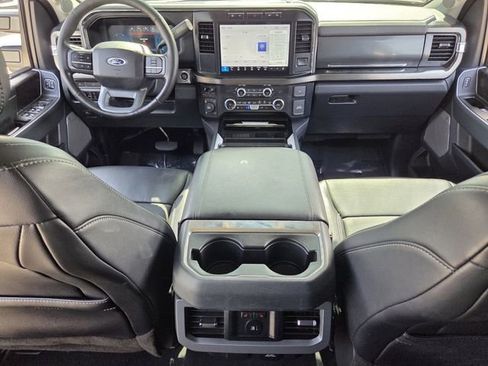 Used 2023 Ford F250 Lariat w/ Sport Appearance Package AWD/4WD image 16