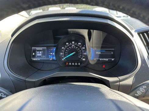 Used 2022 Ford Edge SEL w/ Convenience Package image 17