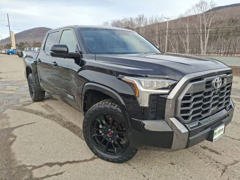 Used 2024 Toyota Tundra Platinum w/ TRD Off-Road Package AWD/4WD image 3