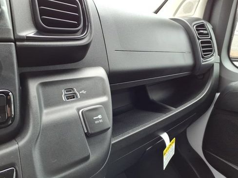 Used 2026 RAM ProMaster 1500 w/ Convenience Group FWD image 22