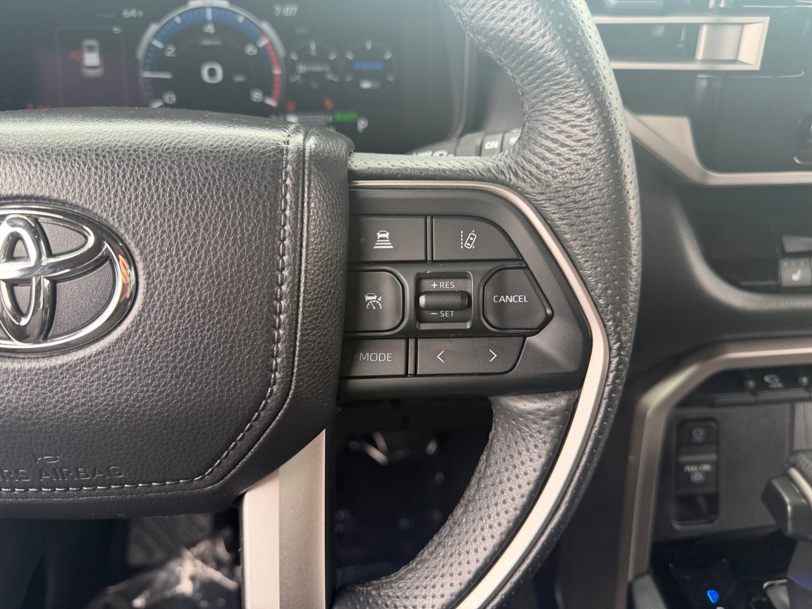 Certified 2025 Toyota Sequoia SR5 AWD/4WD image 20
