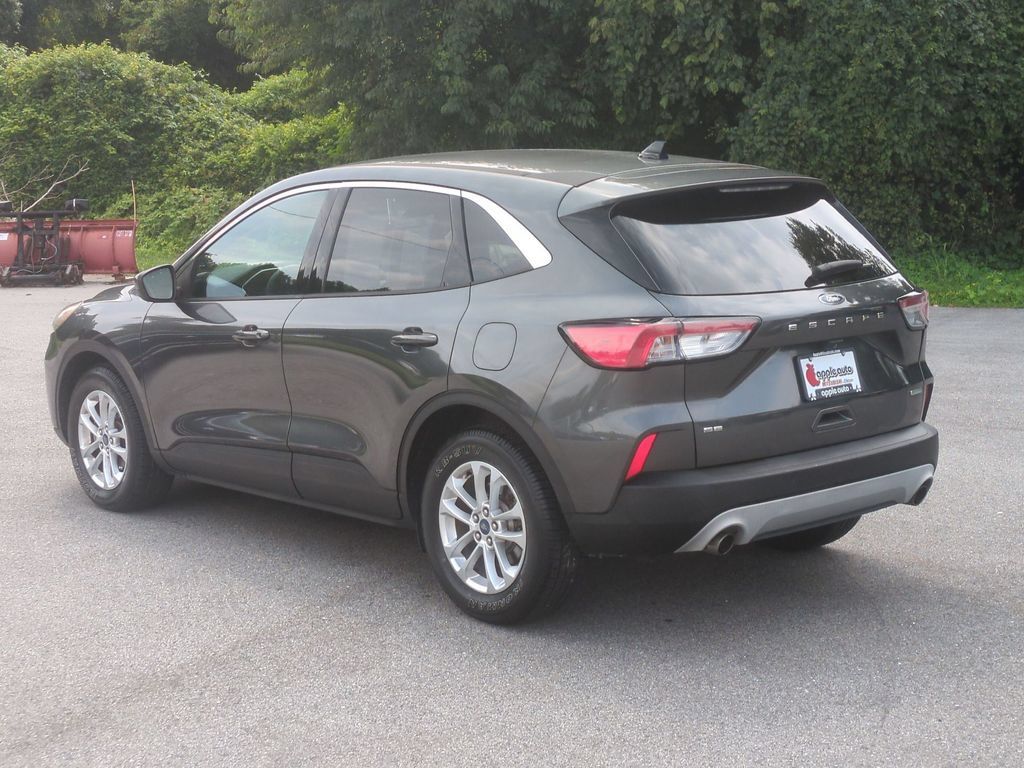 Used 2020 Ford Escape SE FWD image 7